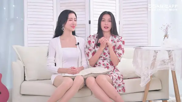 [SSA丝社] 评测 NO.125 君君&雪儿 腿模双生花系列250元价位的Wolford对比Fogal开箱评测视频（上） 2